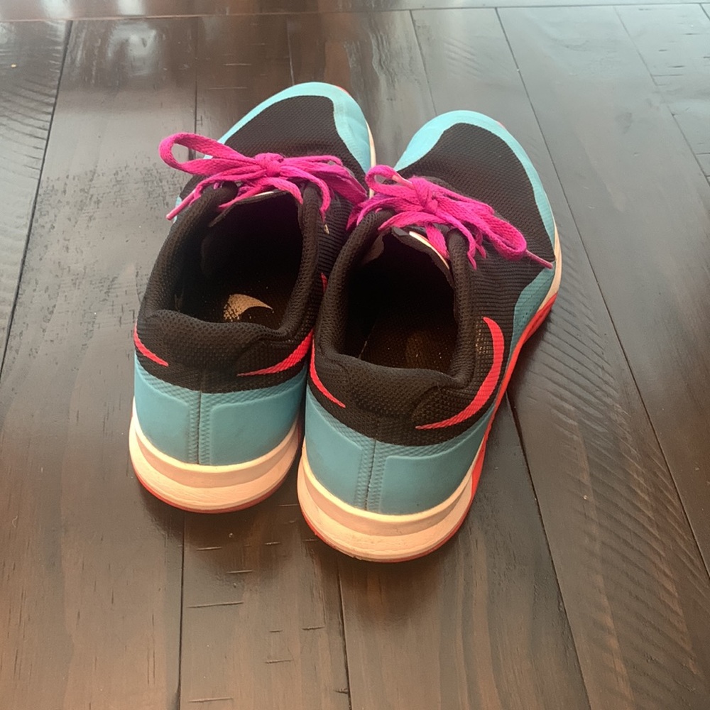 Nike trainers - Picture 3 of 4